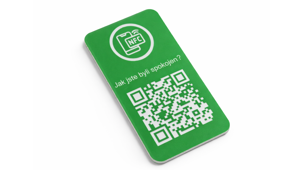 nfc štítek s qr kódem